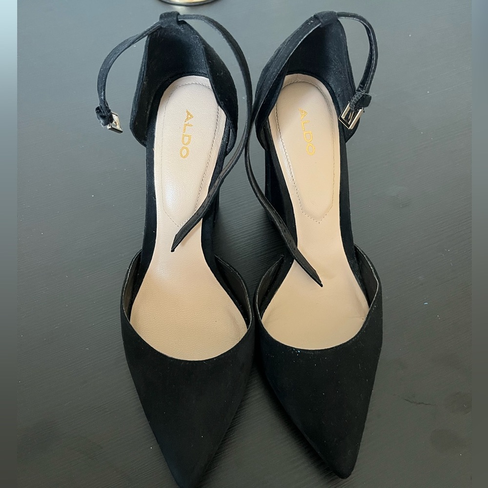 ALDO black heels size 37.5 (7.5)